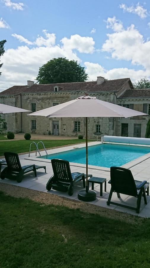 Domaine De Bourgville Monts-sur-Guesnes Dış mekan fotoğraf