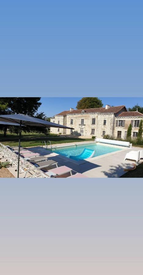 Domaine De Bourgville Monts-sur-Guesnes Dış mekan fotoğraf
